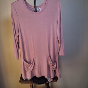 LOGO by Lori Goldstein Women’s Oversized Mauve Tunic With Leopard Back; Size S